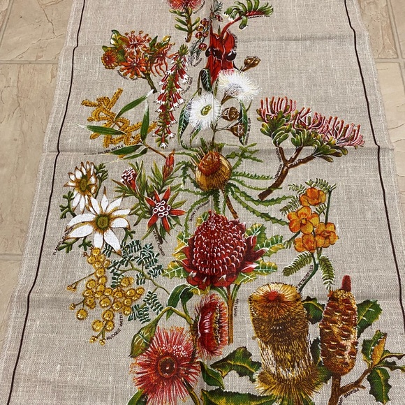 “Australian Wildflowers” Kitchen Tea Dish Towel ~Pure Linen, HandPrinted EUC - Picture 7 of 10